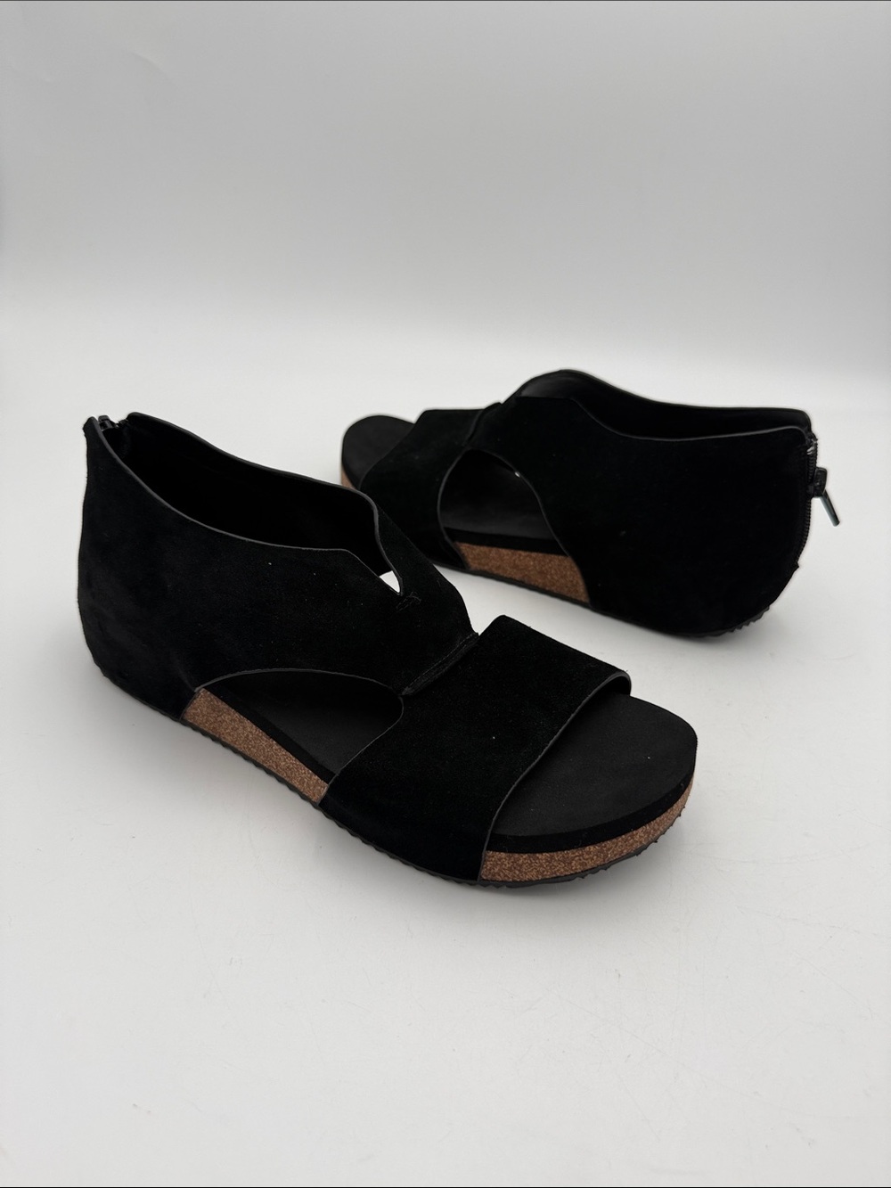 Volatile Black Suede Open-Toe Wedge Sandals women 8 casual vacation official Y2K